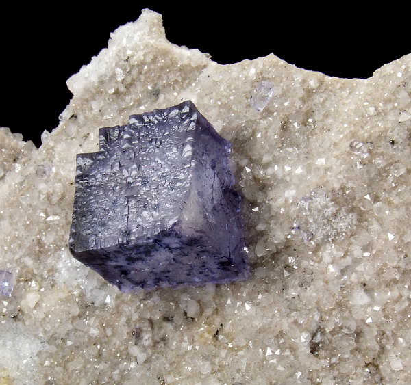Fluoryt na kwarcu